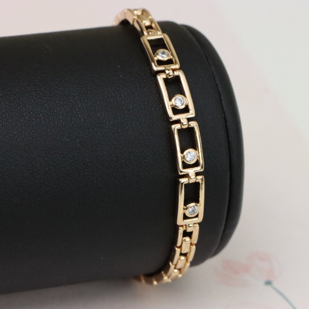 Rose Gold Plated Elegant Rectangle Link Bracelet With Crystals Xpbl0953